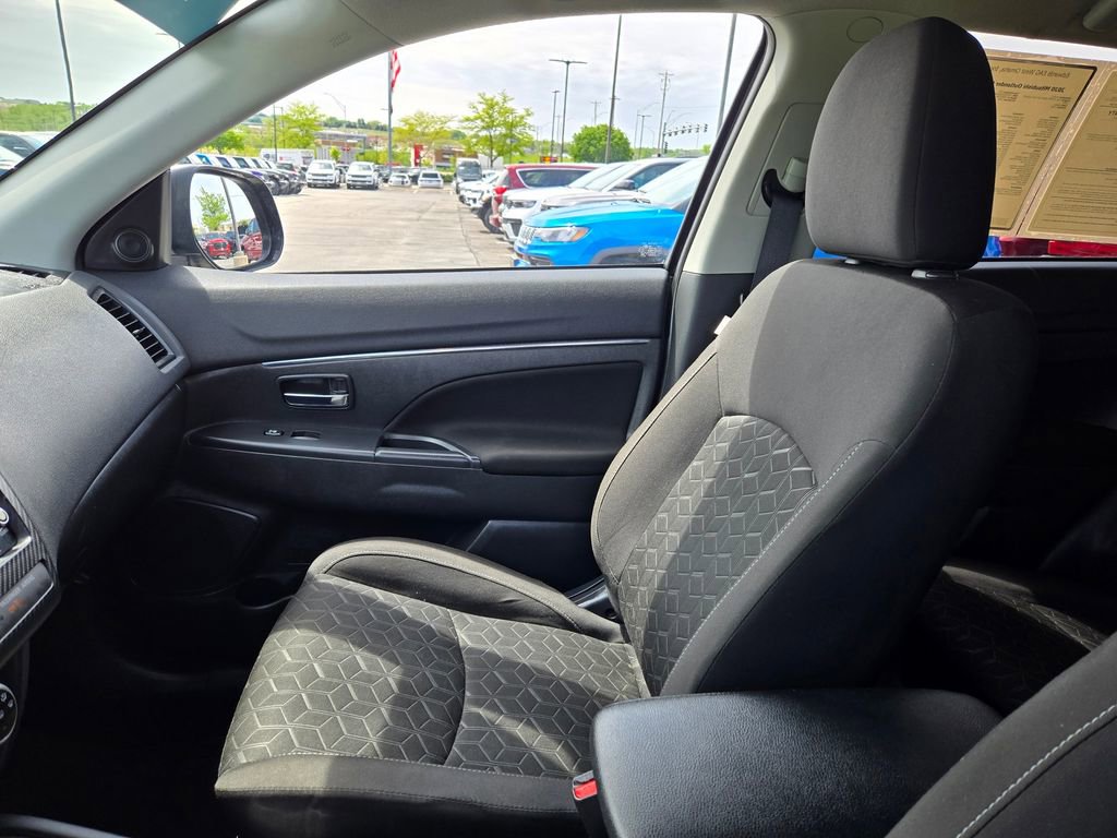 Used 2020 Mitsubishi Outlander Sport AWD image 22
