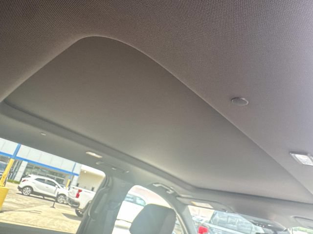 Used 2024 Chevrolet Traverse LT w/ LPO, Floor Liner Package FWD image 20