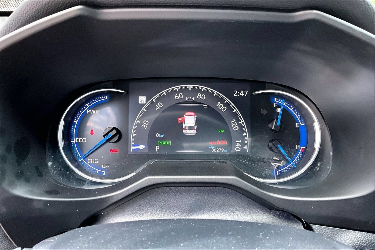Used 2023 Toyota RAV4 XSE AWD/4WD image 12
