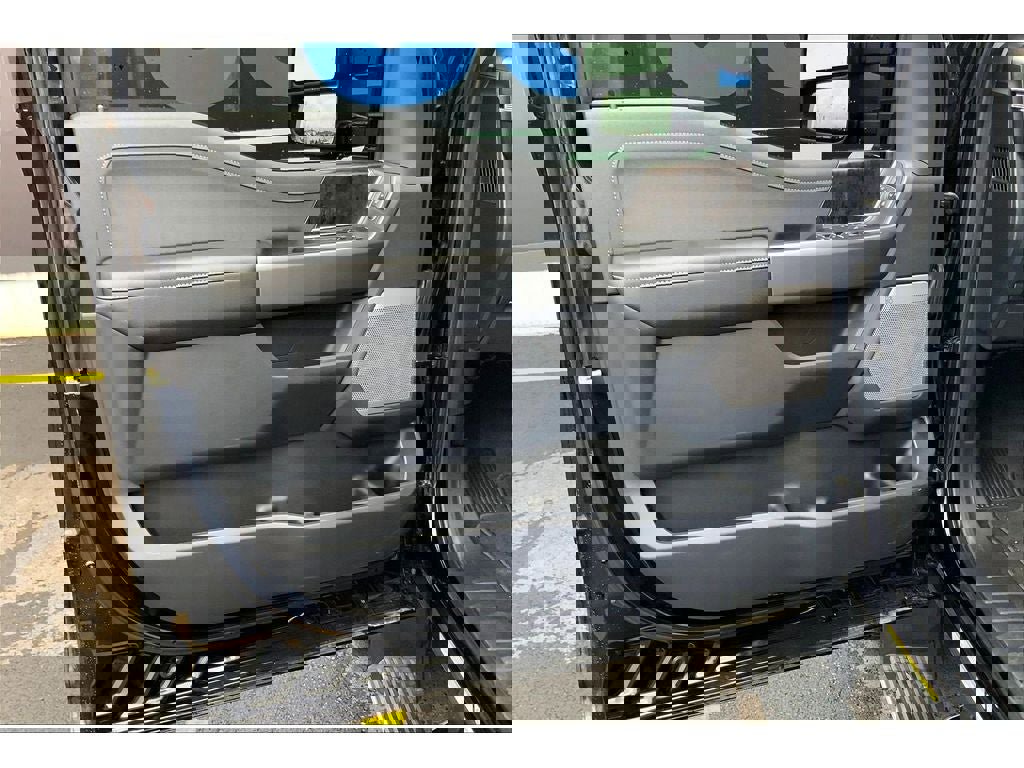 Used 2026 Ford F450 Lariat image 24