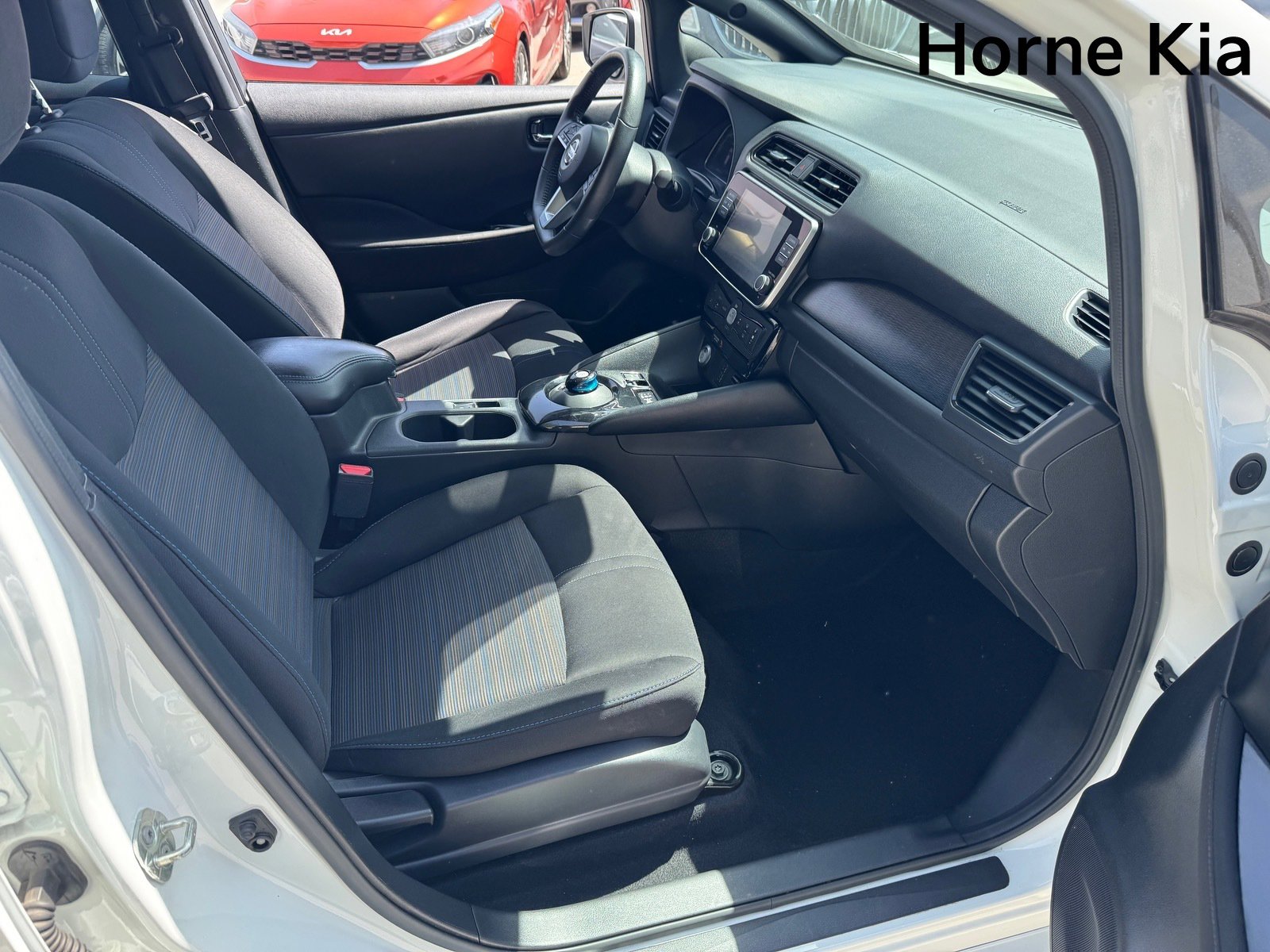 Used 2020 Nissan Leaf SV w/ SV Technology Package image 23