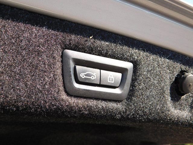 Used 2021 BMW 530i xDrive w/ Convenience Package image 10