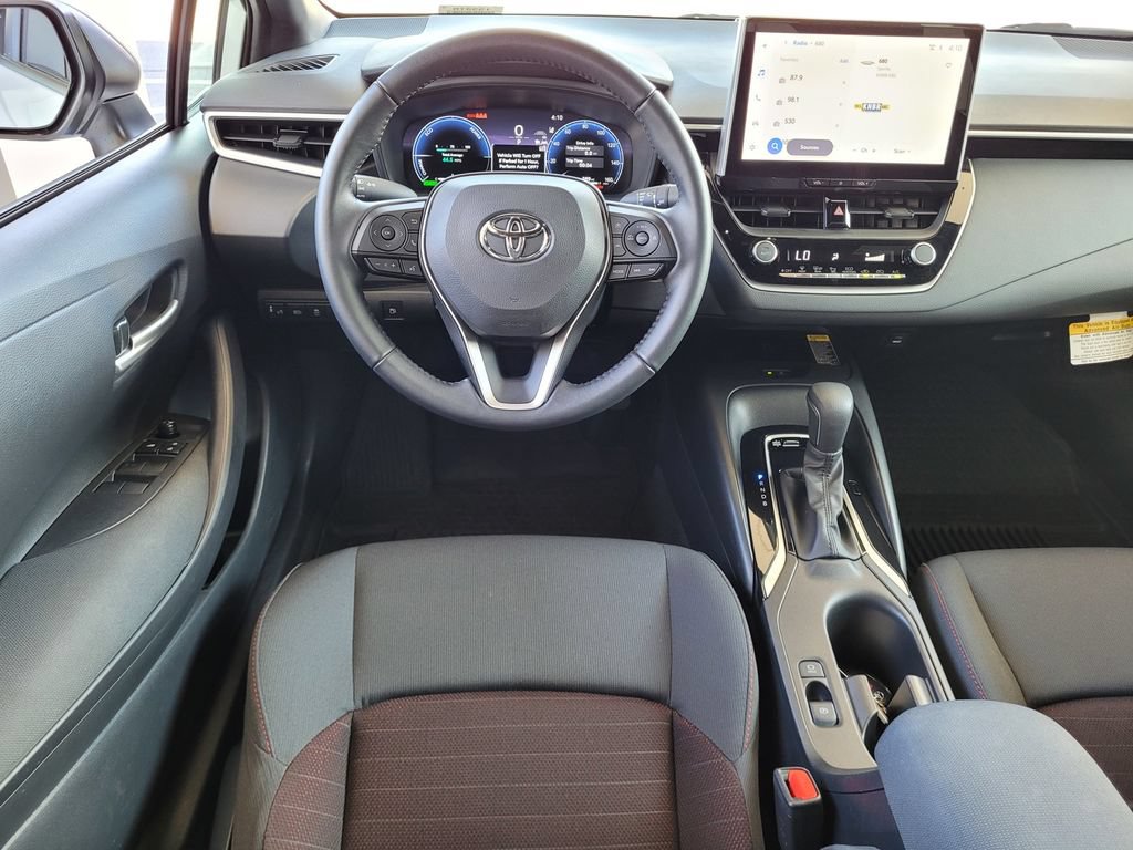 Used 2026 Toyota Corolla SE w/ SE Premium Package FWD image 9