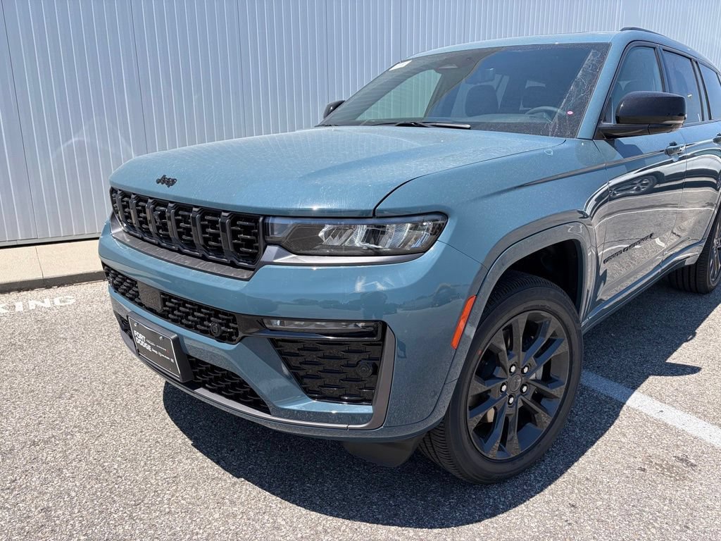 New 2026 Jeep Grand Cherokee L Limited AWD/4WD image 2