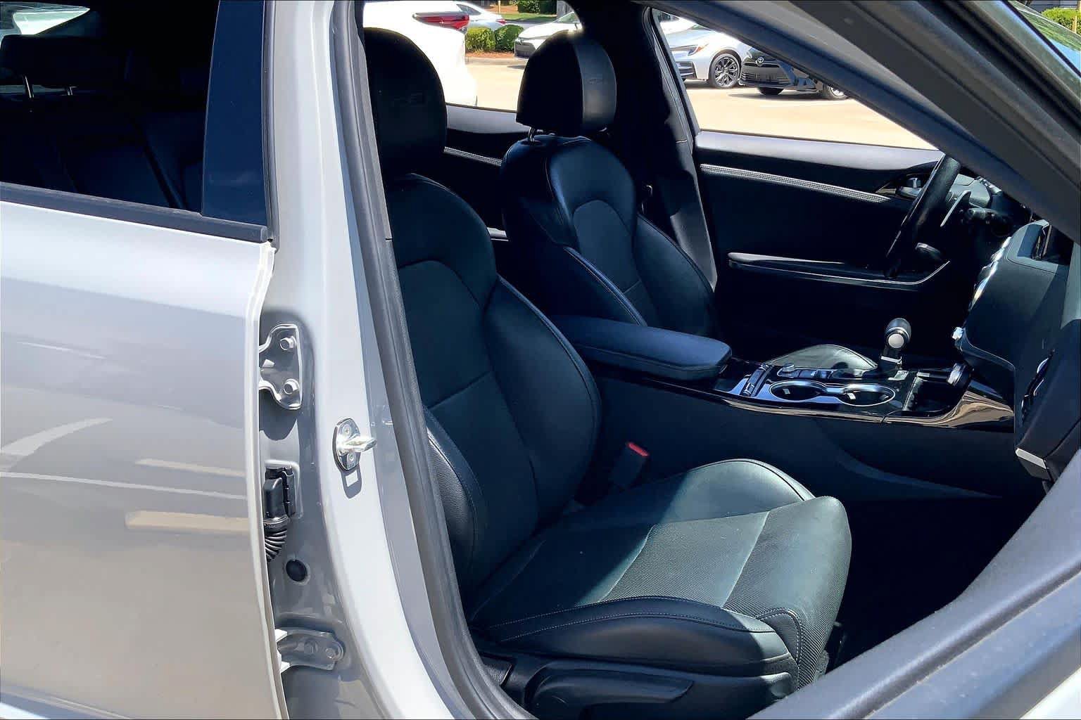 Used 2022 Kia Stinger GT-Line RWD image 9