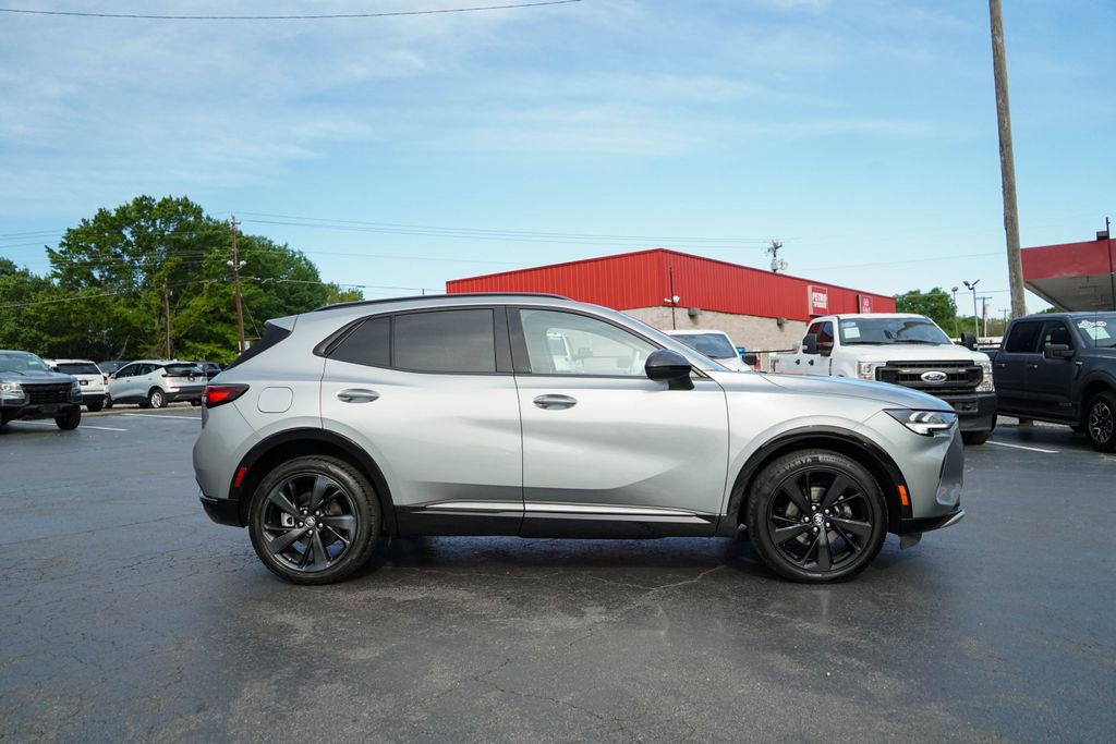 Used 2023 Buick Envision Essence FWD image 2