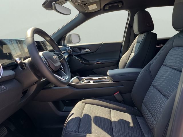 New 2026 Chevrolet Equinox LT w/ Safety and Technology Package FWD image 38