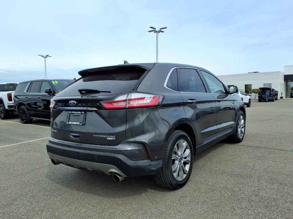 Used 2019 Ford Edge Titanium w/ Equipment Group 301A AWD/4WD image 4