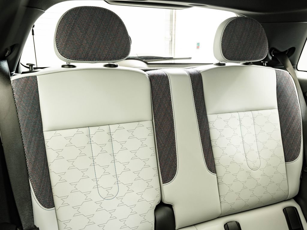 New 2026 MINI Cooper 2-Door Hardtop FWD image 40