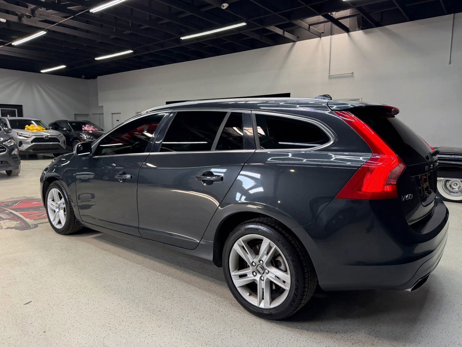 Used 2015 Volvo V60 T5 Premier Plus image 13