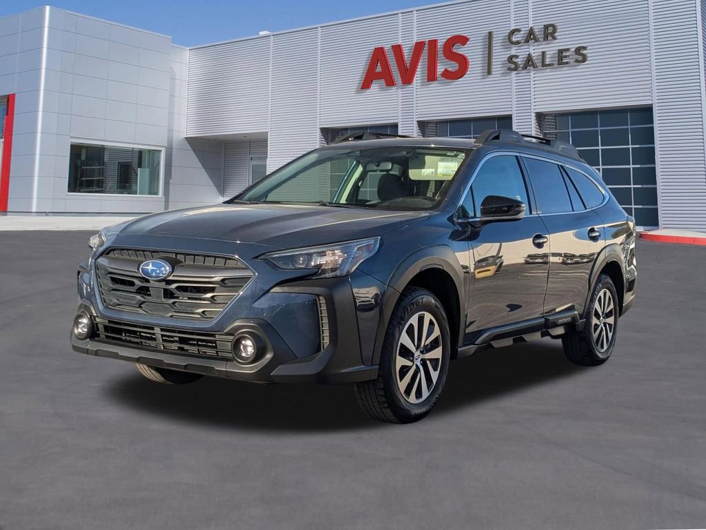 Used 2025 Subaru Outback Premium image 1