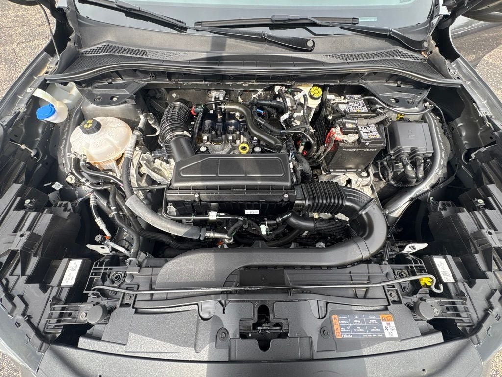 Used 2025 Ford Escape Active w/ Cold Weather Package FWD image 38