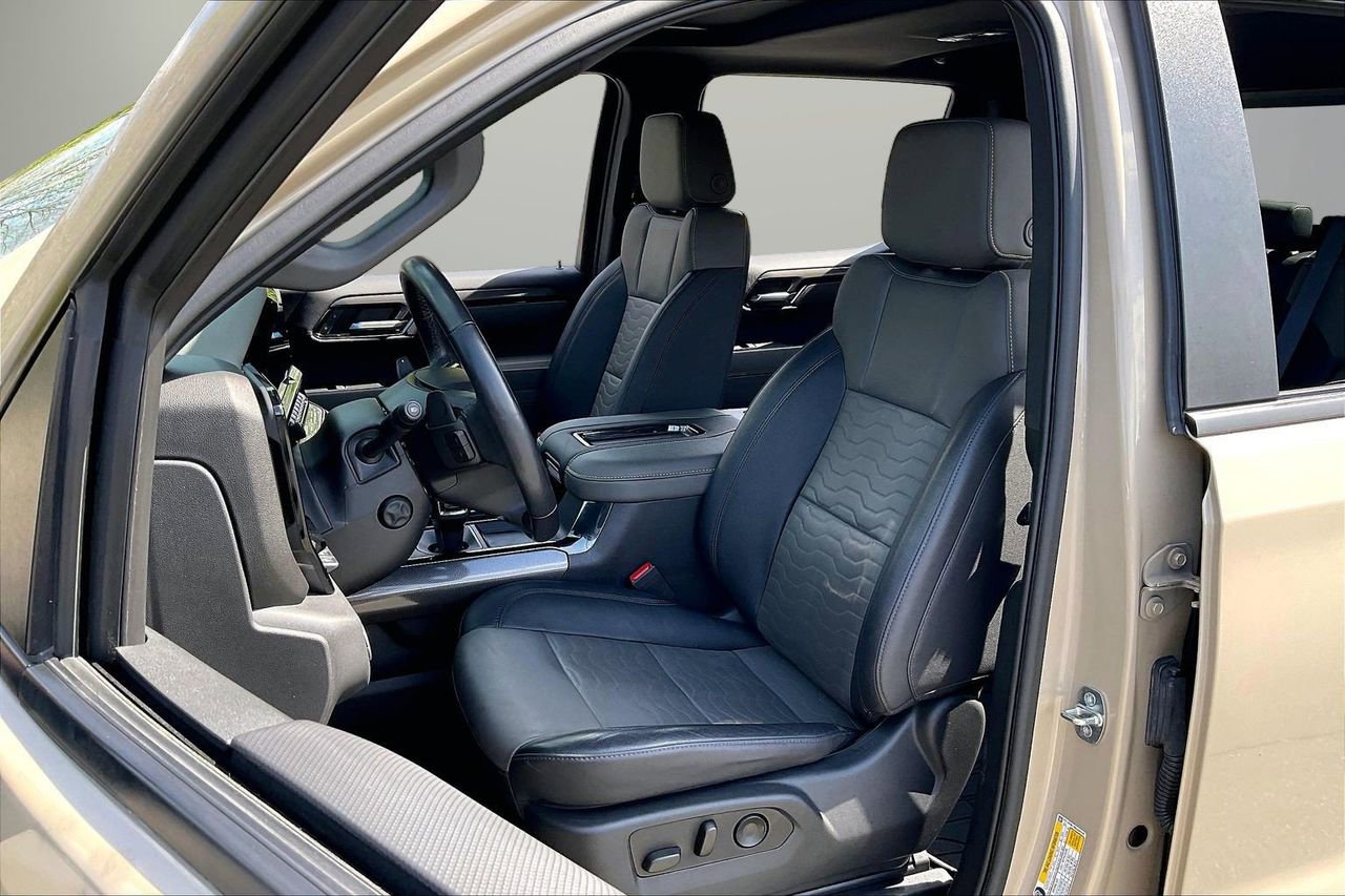 Used 2022 Chevrolet Silverado 1500 ZR2 w/ Technology Package image 23