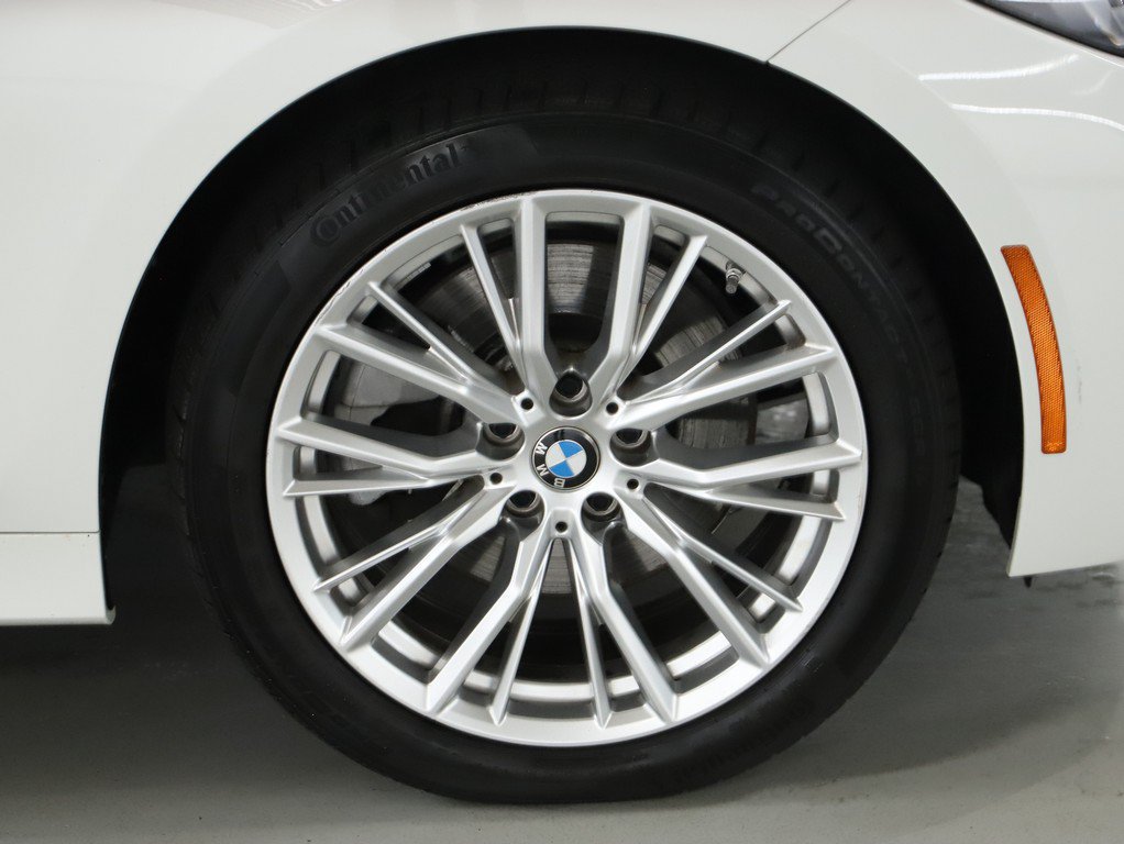 Used 2023 BMW 330i xDrive Sedan w/ Driving Assistance Package AWD/4WD image 9
