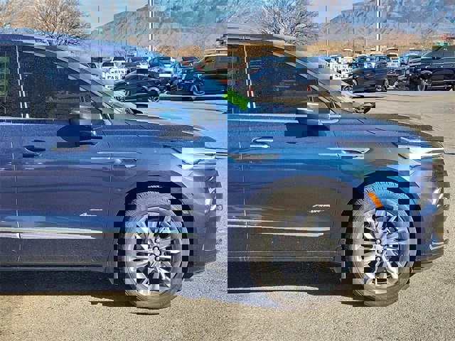 Used 2022 Buick Enclave Avenir w/ Avenir Technology Package image 2