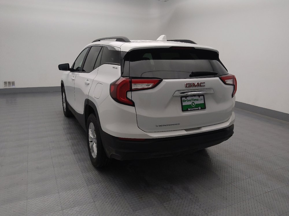 Used 2023 GMC Terrain SLE w/ Driver Convenience Package image 6