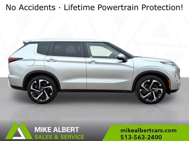 Used 2024 Mitsubishi Outlander SE image 8