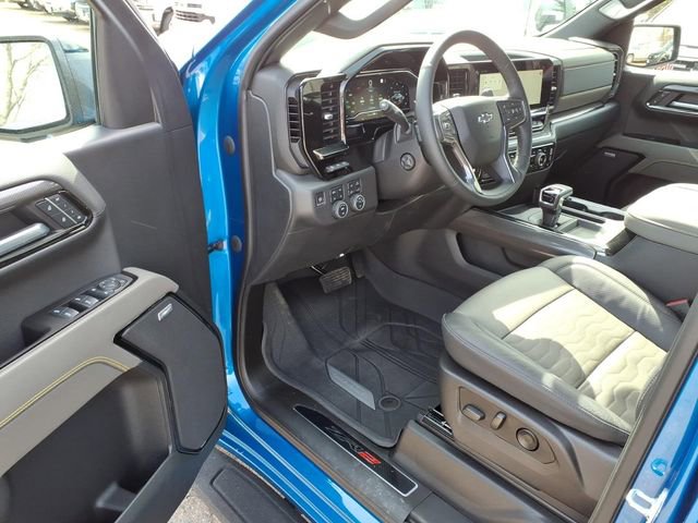 Used 2023 Chevrolet Silverado 1500 ZR2 w/ Technology Package image 10