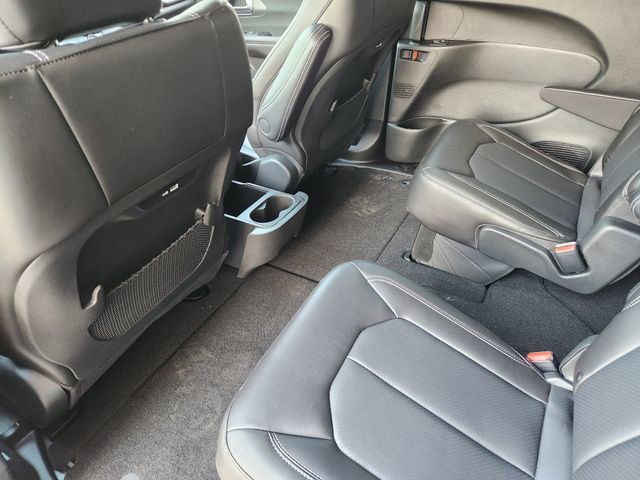 New 2026 Chrysler Pacifica Select FWD image 22