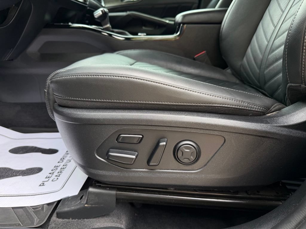 Certified 2025 Kia Sorento SX Prestige AWD/4WD image 14