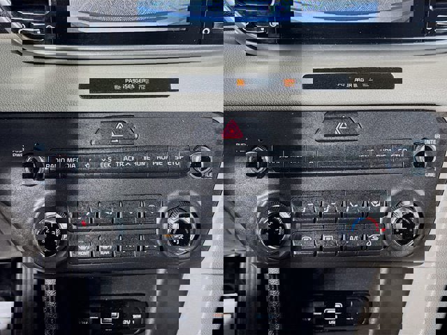 Used 2020 Kia Sportage LX image 13