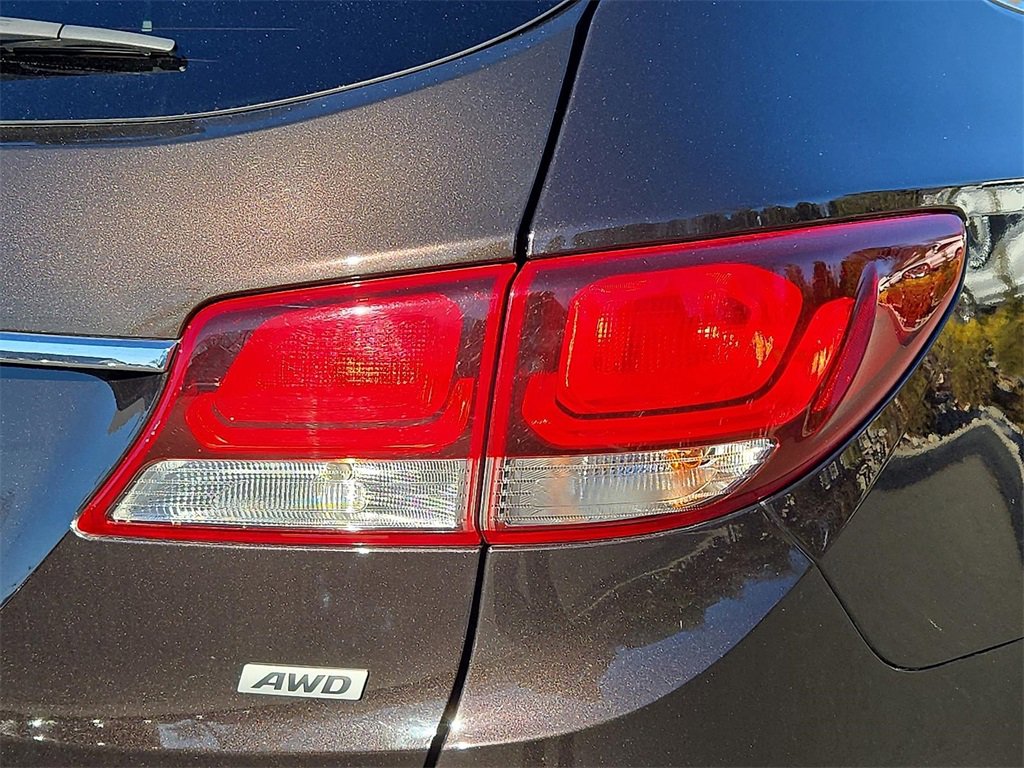 Used 2017 Hyundai Santa Fe SE w/ Cargo Package image 12