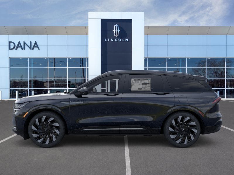 New 2026 Lincoln Nautilus Reserve w/ Jet Appearance Package AWD/4WD image 3