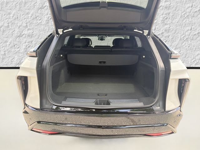 Used 2024 Cadillac Lyriq Sport AWD/4WD image 12
