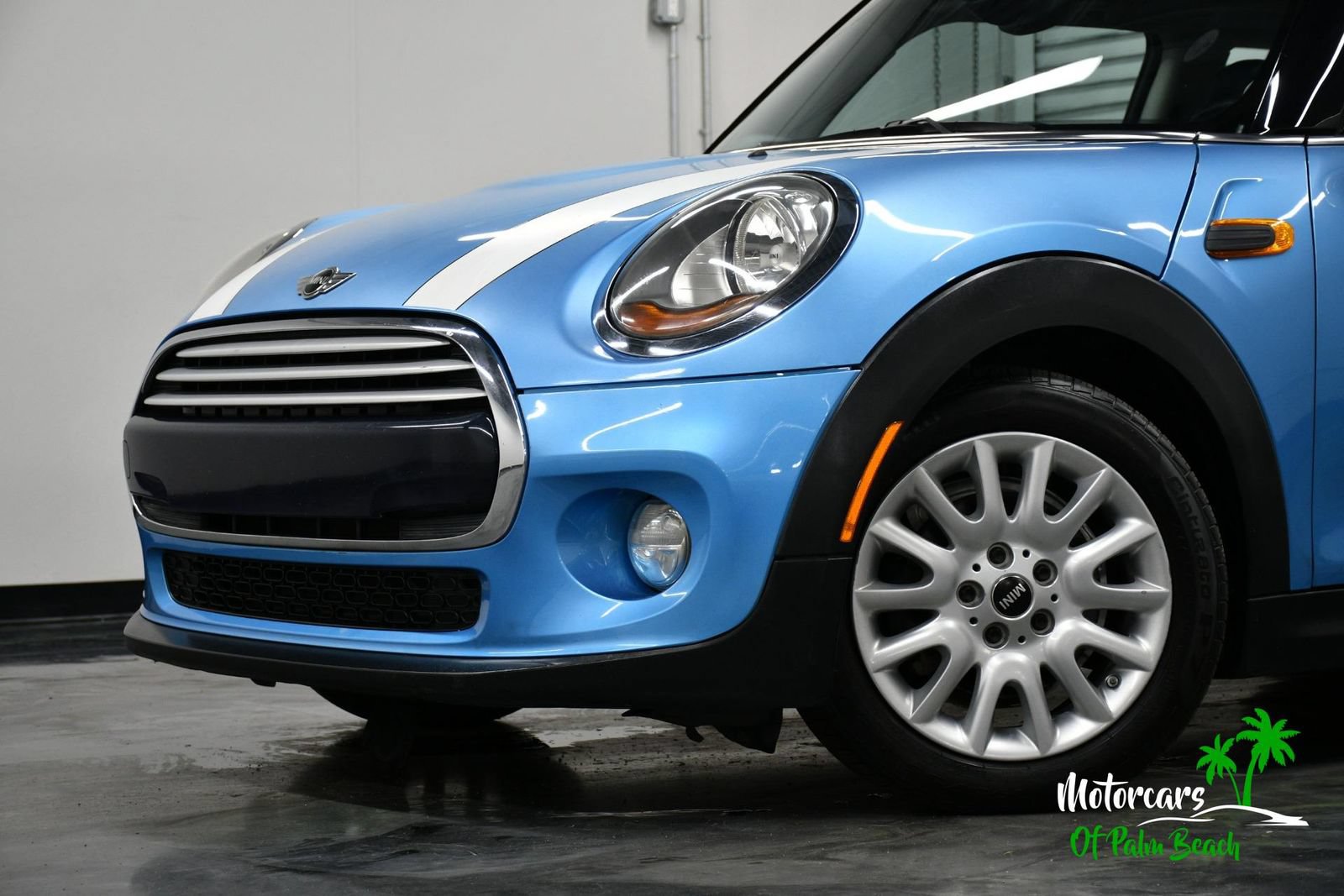 Used 2015 MINI Cooper 2-Door Hardtop FWD image 3
