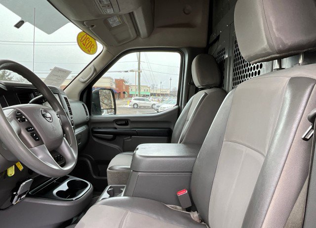 Used 2020 Nissan NV 2500 SV image 14