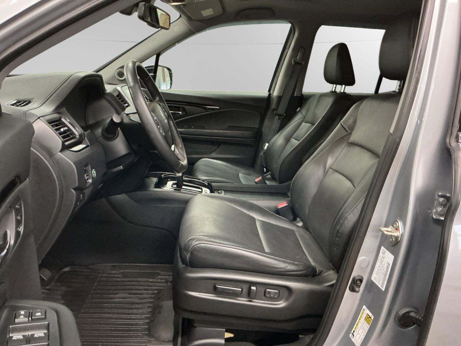 Used 2019 Honda Ridgeline RTL-E image 9