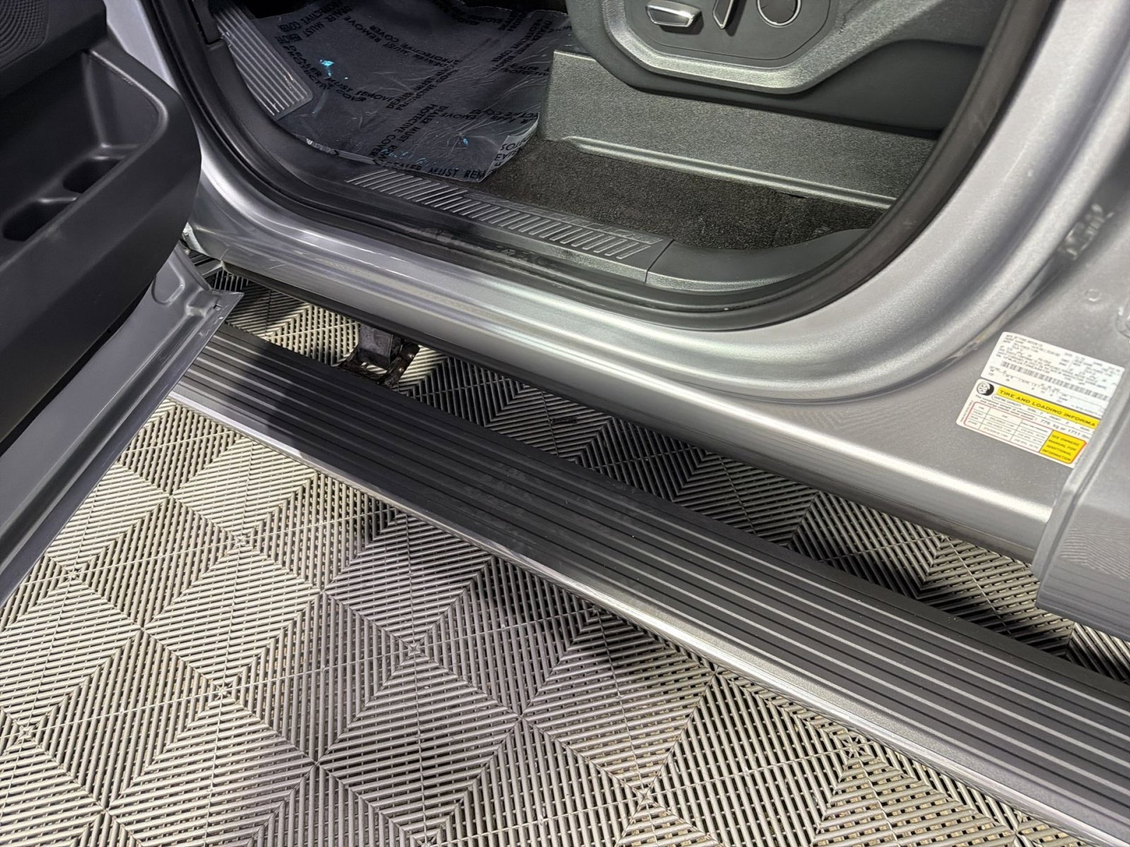 Used 2022 Ford Expedition Max Limited image 18