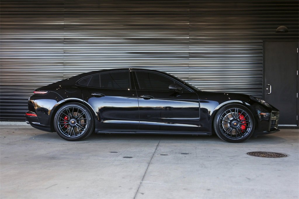 Certified 2025 Porsche Panamera GTS image 8