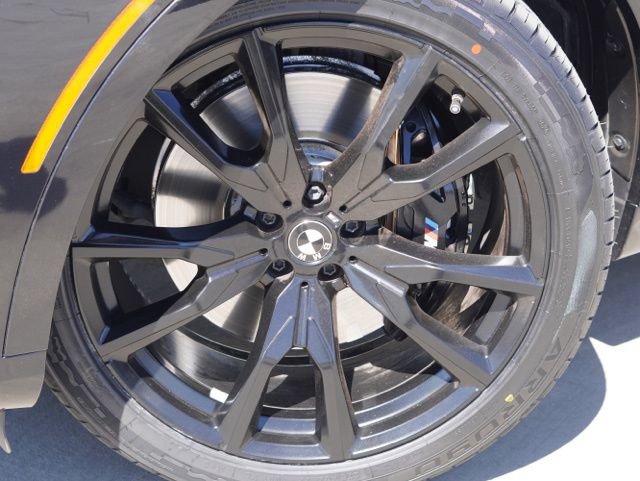 Used 2024 BMW X7 xDrive40i w/ M Sport Package image 8