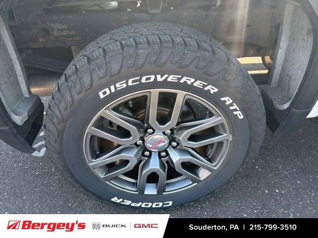 Used 2020 GMC Sierra 1500 AT4 w/ AT4 Carbonpro Edition AWD/4WD image 8