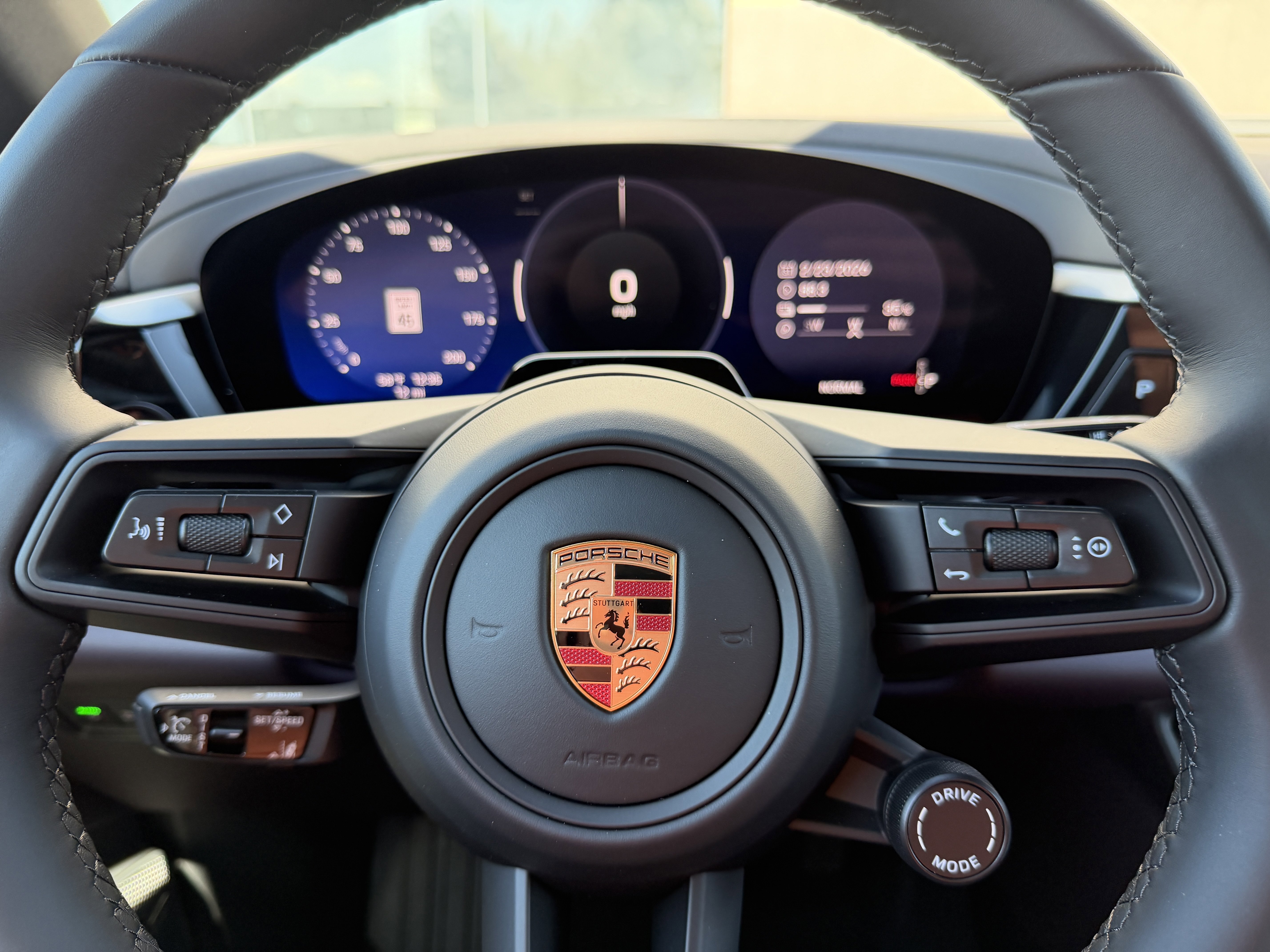 New 2026 Porsche Macan Electric image 32