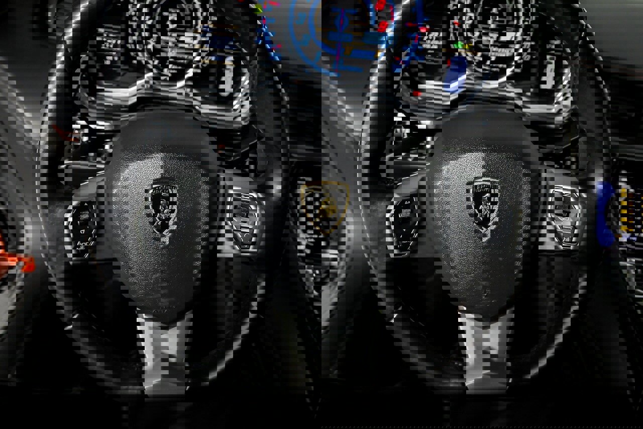 Used 2014 Lamborghini Aventador LP 700-4 image 33