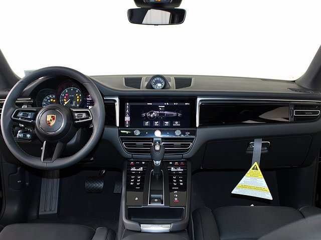 New 2025 Porsche Macan image 13