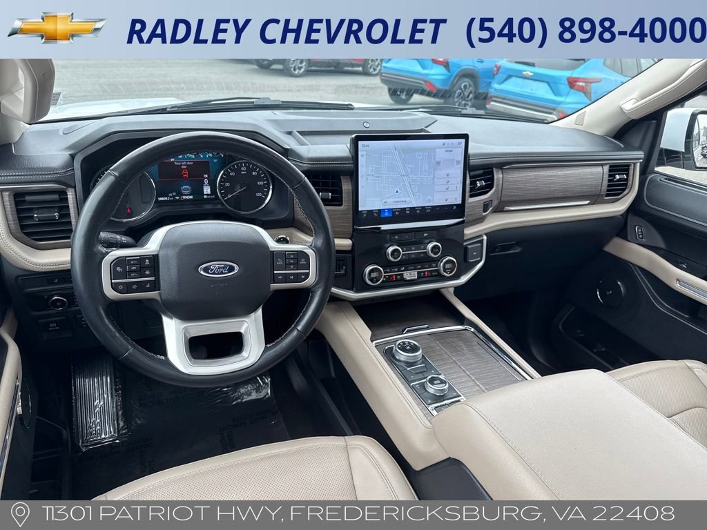 Used 2024 Ford Expedition Limited image 8