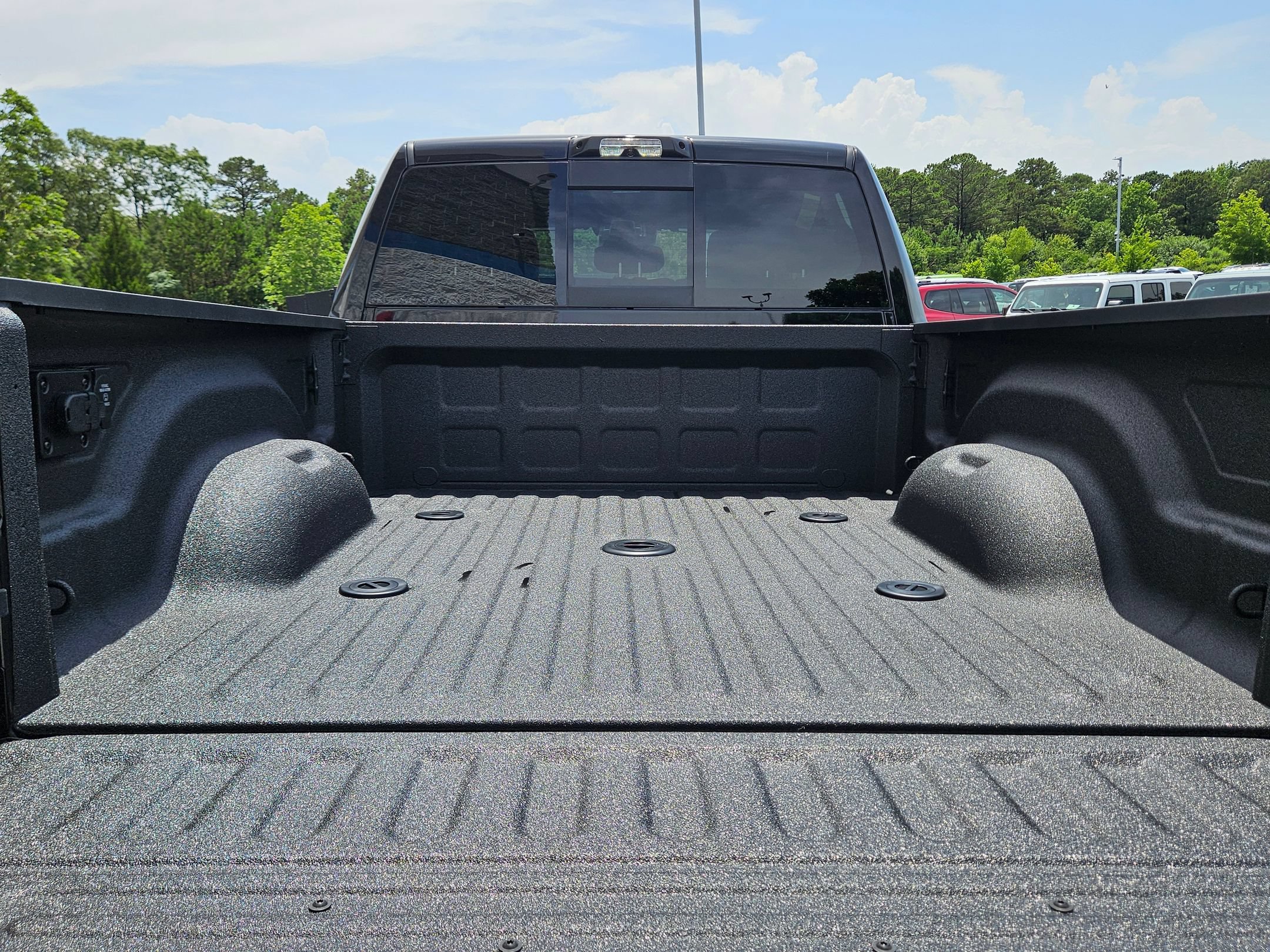 New 2026 RAM 2500 Laramie w/ Sport Appearance Package AWD/4WD image 26