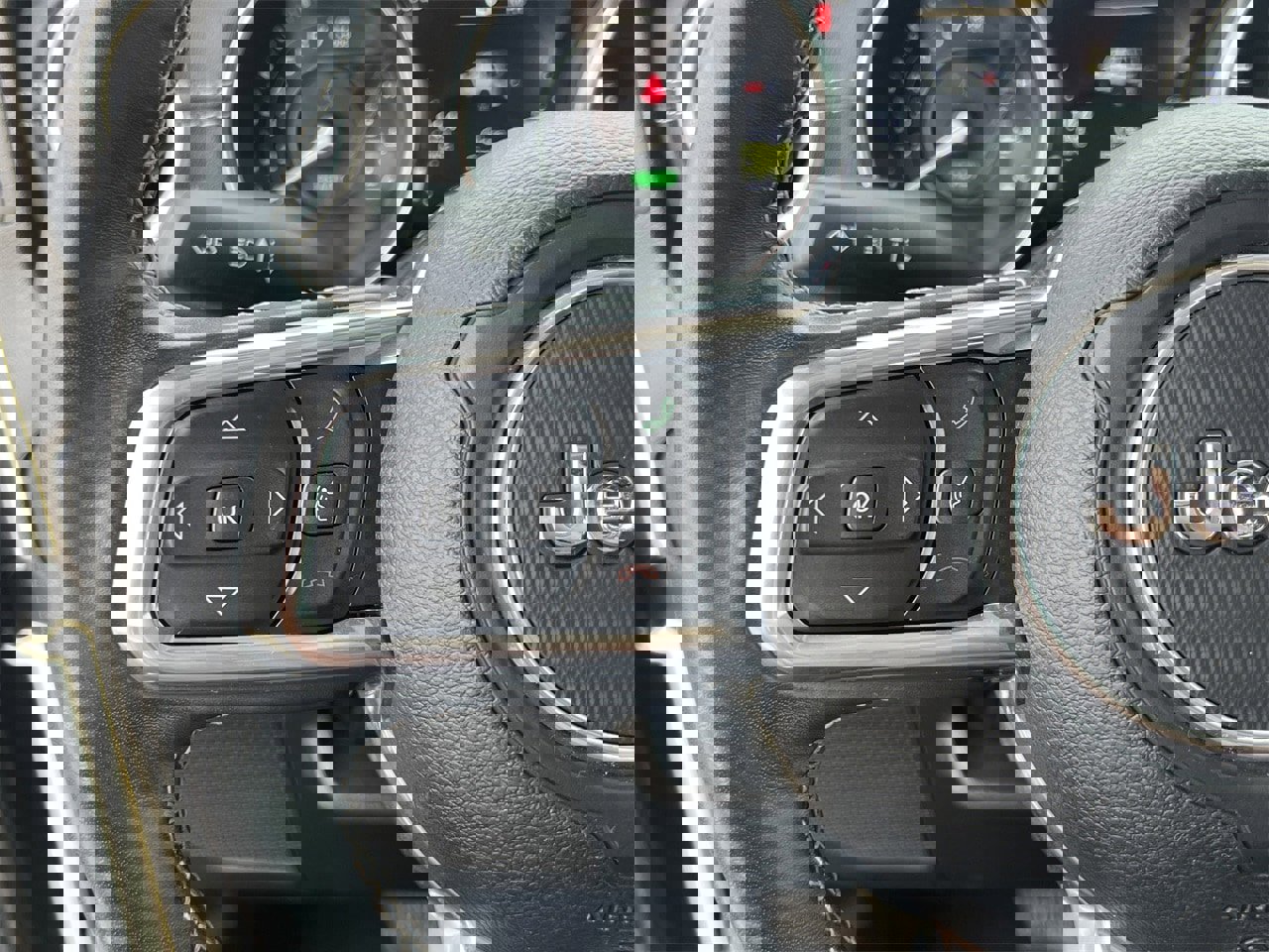 Used 2022 Jeep Wrangler Unlimited Sahara w/ Cold Weather Group image 11