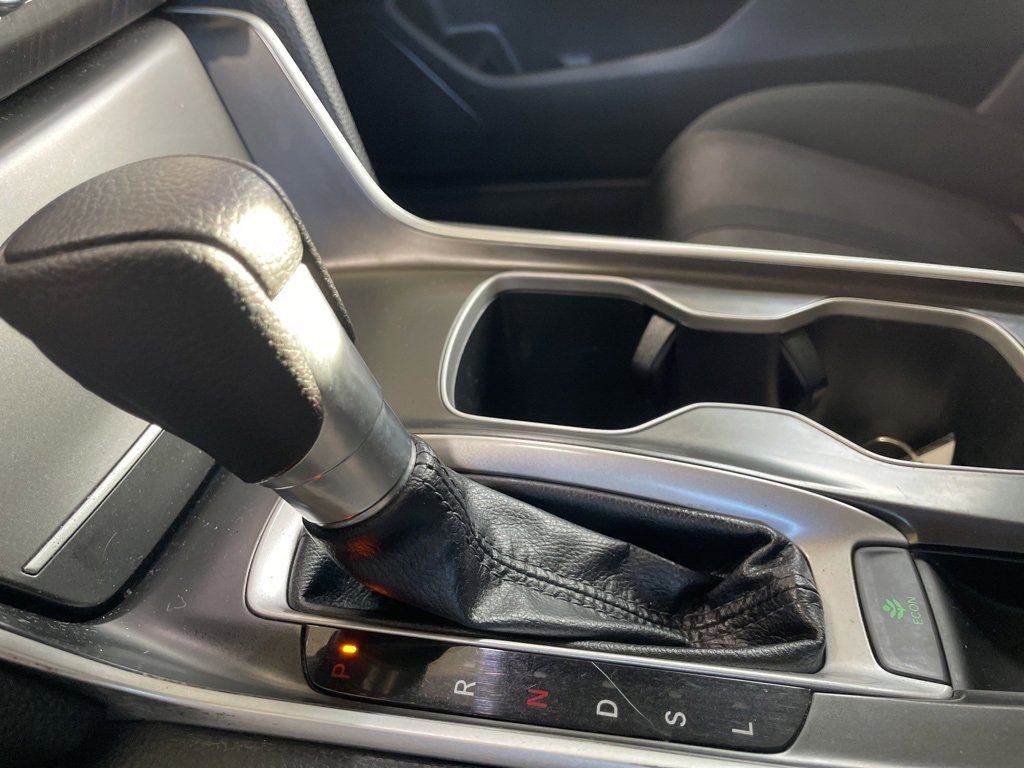 Used 2018 Honda Accord EX image 23