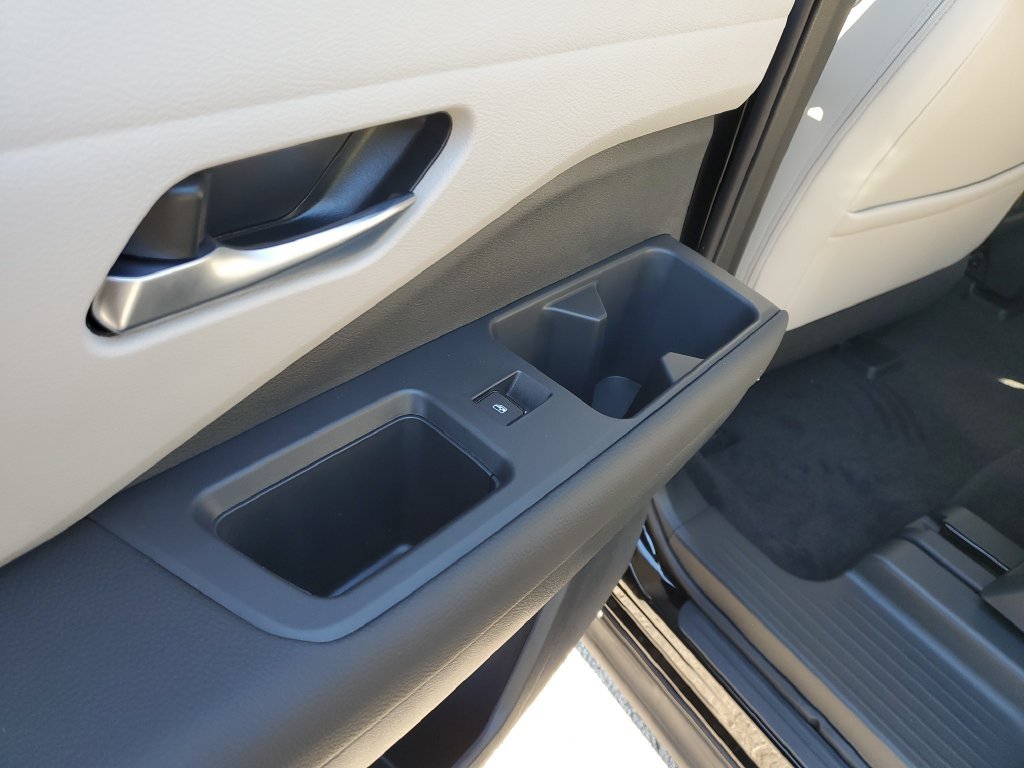 New 2026 Nissan Pathfinder SL FWD image 11