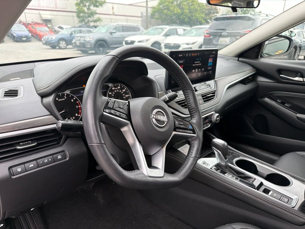 Used 2023 Nissan Altima 2.5 SL FWD image 14