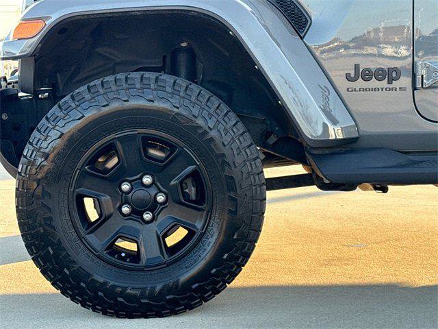 Certified 2023 Jeep Gladiator Overland image 6