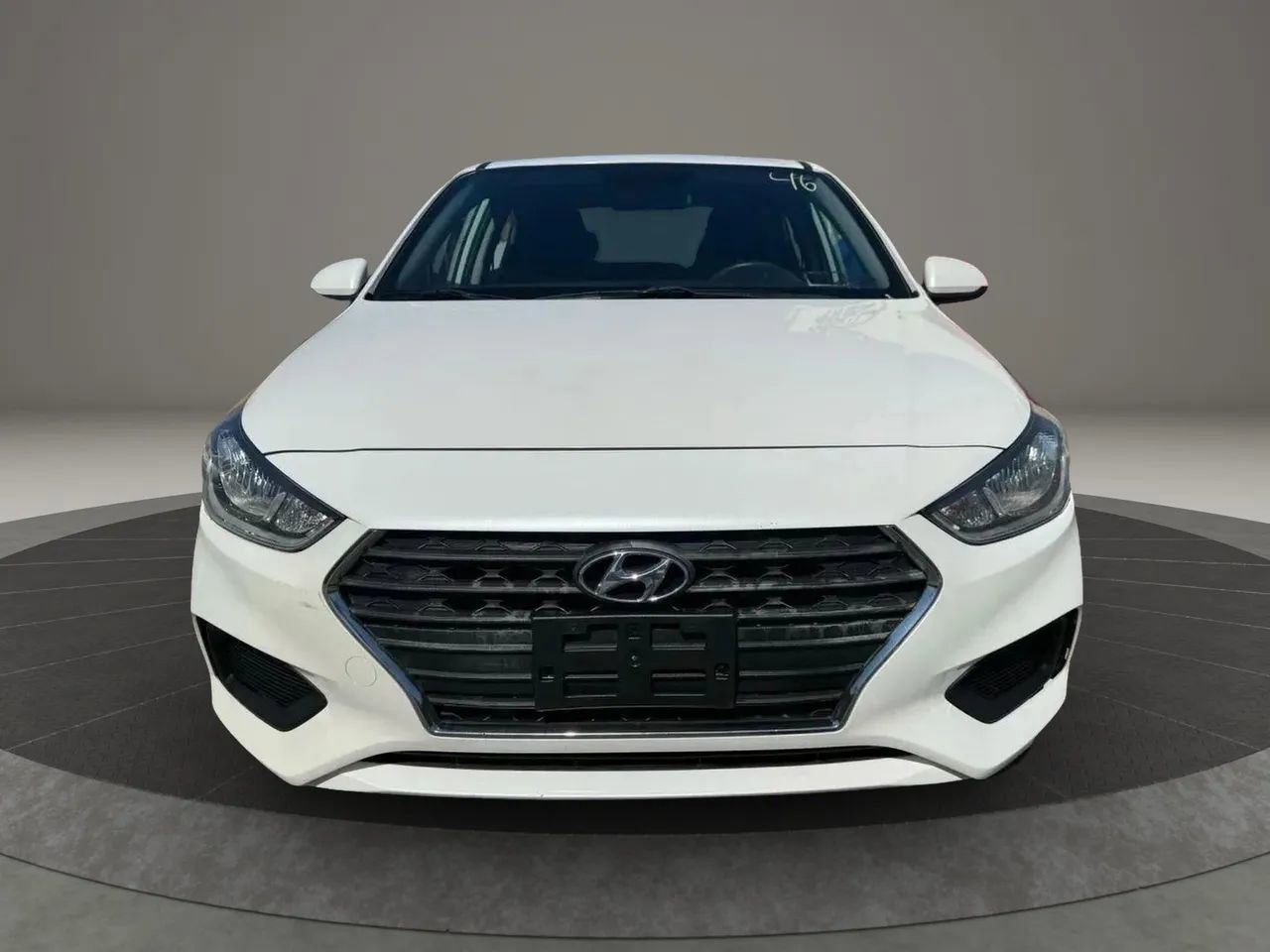 Used 2018 Hyundai Accent SE image 2