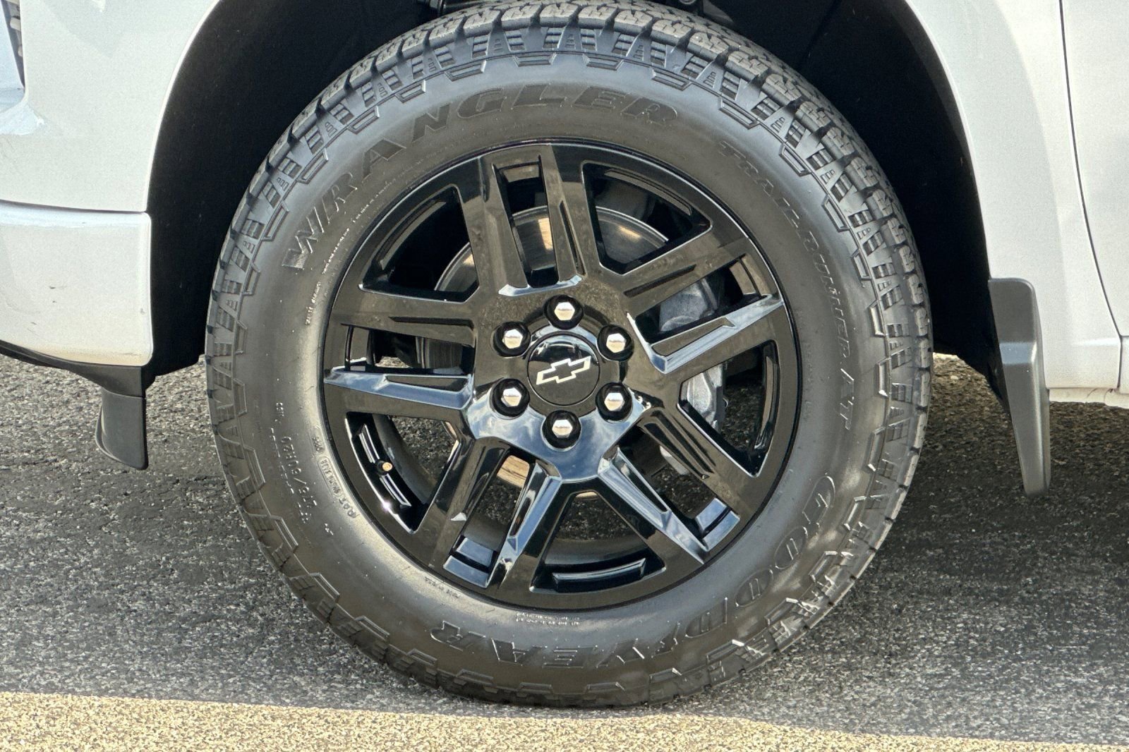Certified 2023 Chevrolet Silverado 1500 RST AWD/4WD image 36