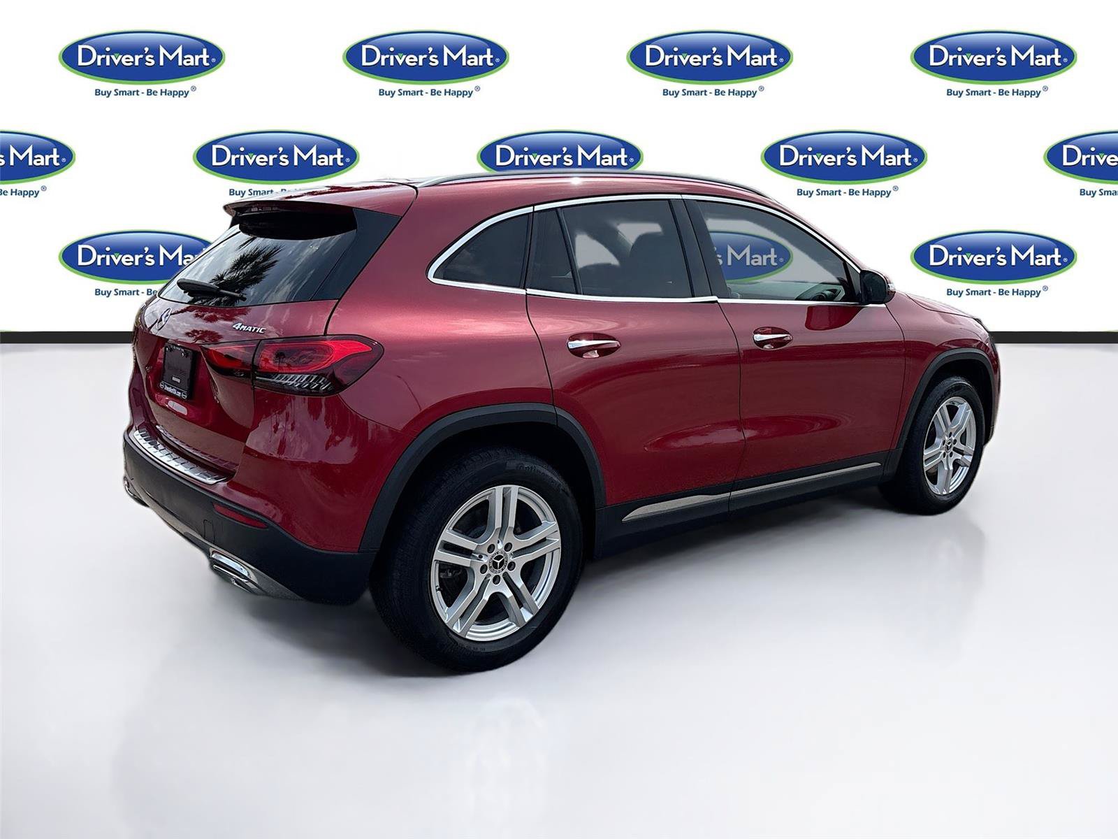 Used 2021 Mercedes-Benz GLA 250 4MATIC w/ Premium Package image 7
