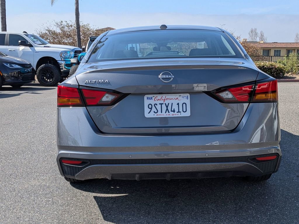Used 2025 Nissan Altima 2.5 SV image 6