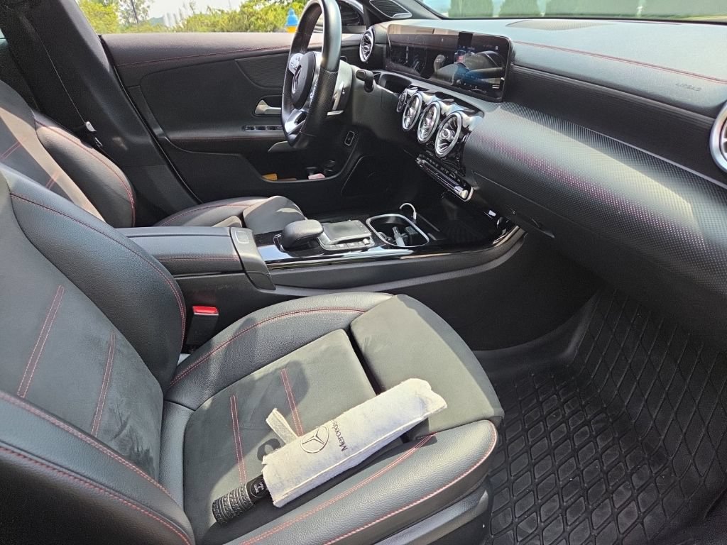 Used 2021 Mercedes-Benz CLA 250 4MATIC image 12